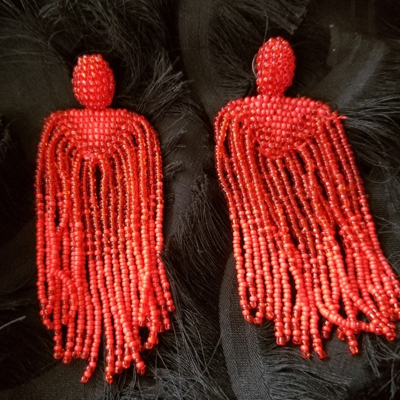 Red Statement Tassels - Picture 1 of 3